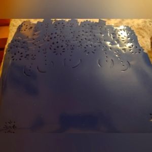 6 Dark Blue Snowman Placemats